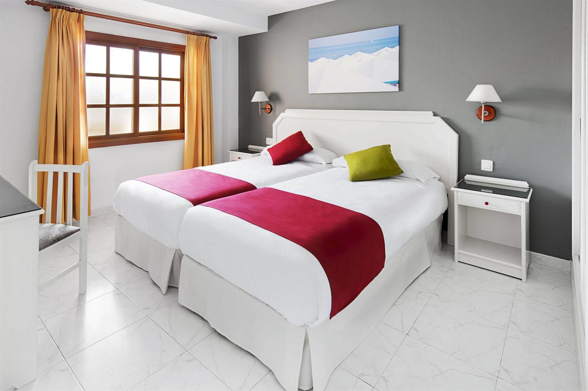 كاليتا ذي فوستي Elba Castillo San Jorge & Antigua Suite Hotel المظهر الخارجي الصورة
